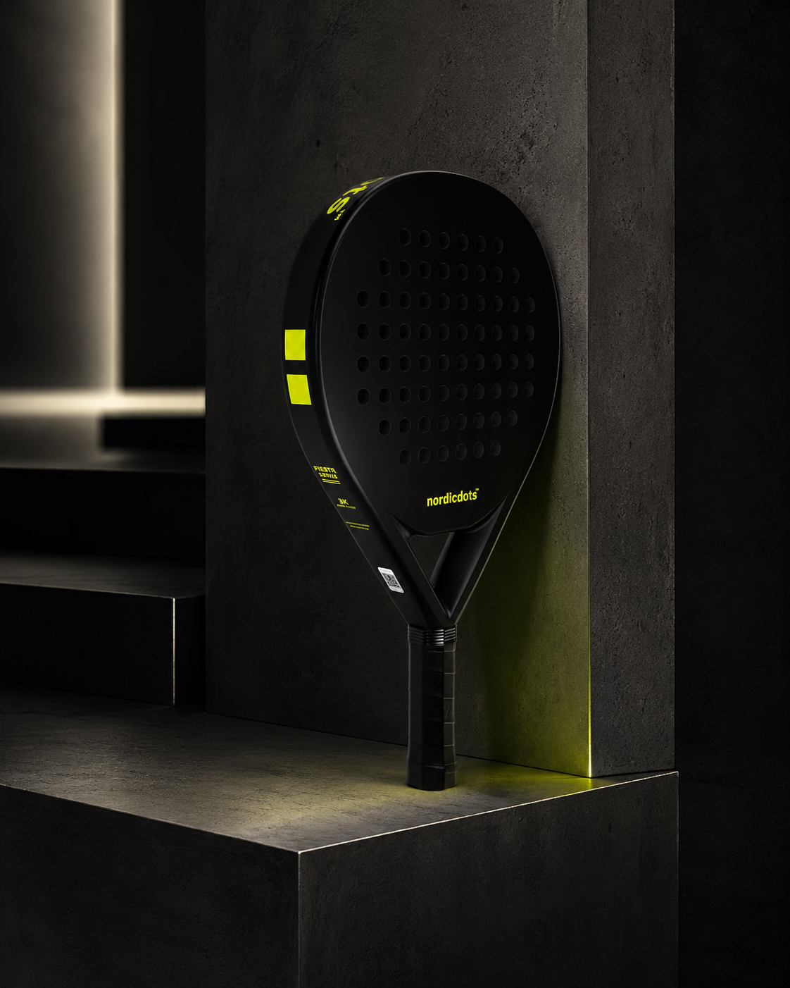 مضرب بادل Nordicdots Fiesta Black Edition — بريميوم