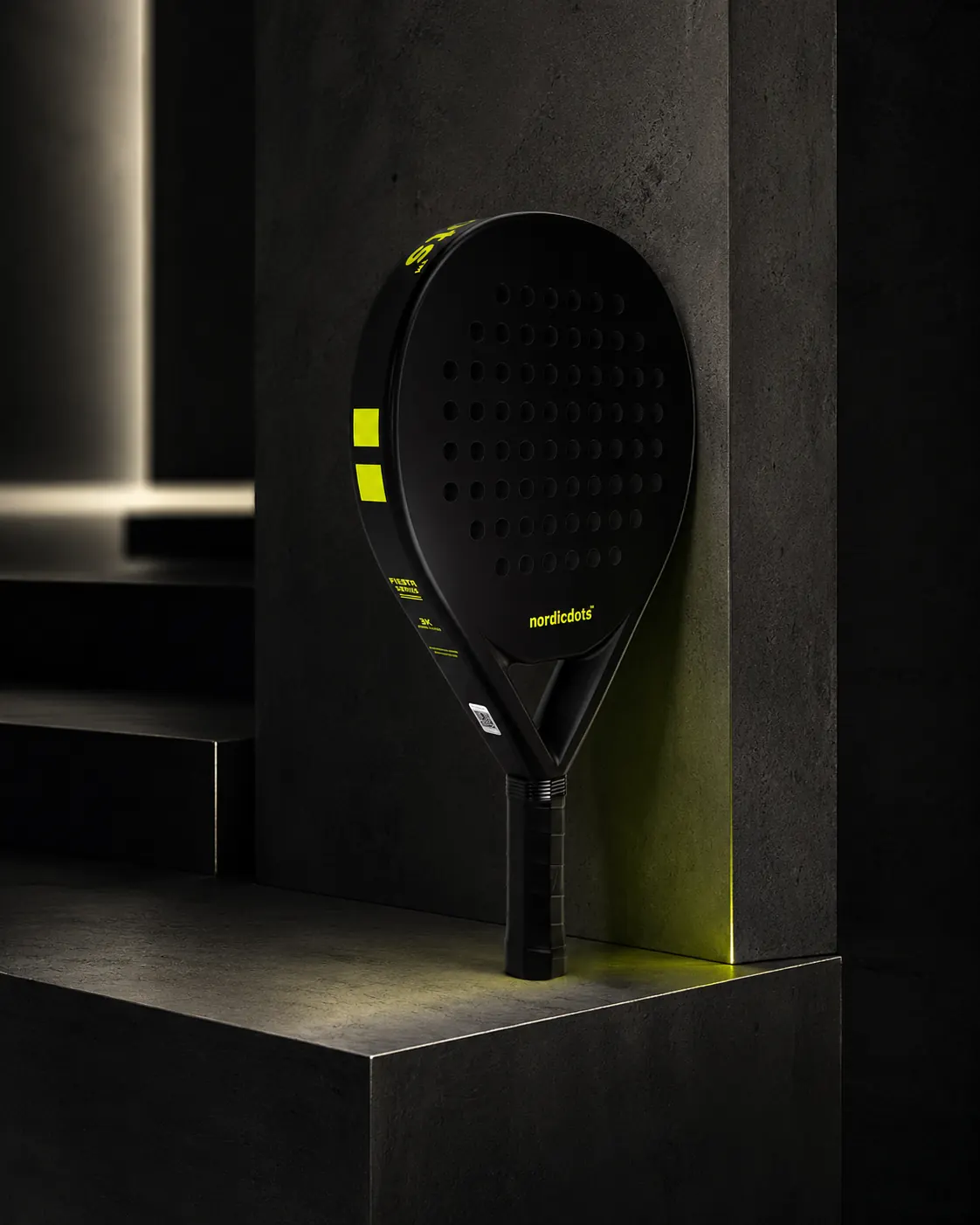 مضرب بادل Nordicdots Fiesta Black Edition — بريميوم